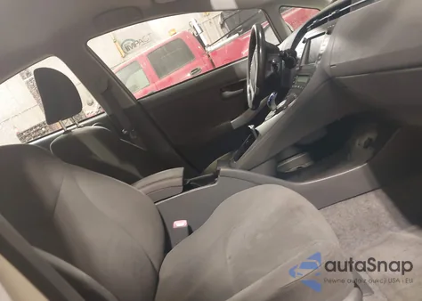 2011 Toyota Prius Three z USA, uszkodzony, nr VIN JTDKN3DU4B0265371